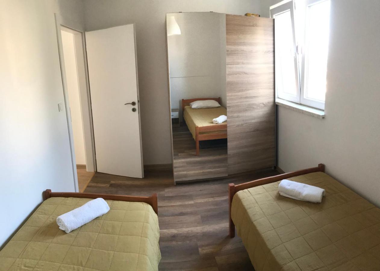 Apartments Jelka Banjol Εξωτερικό φωτογραφία