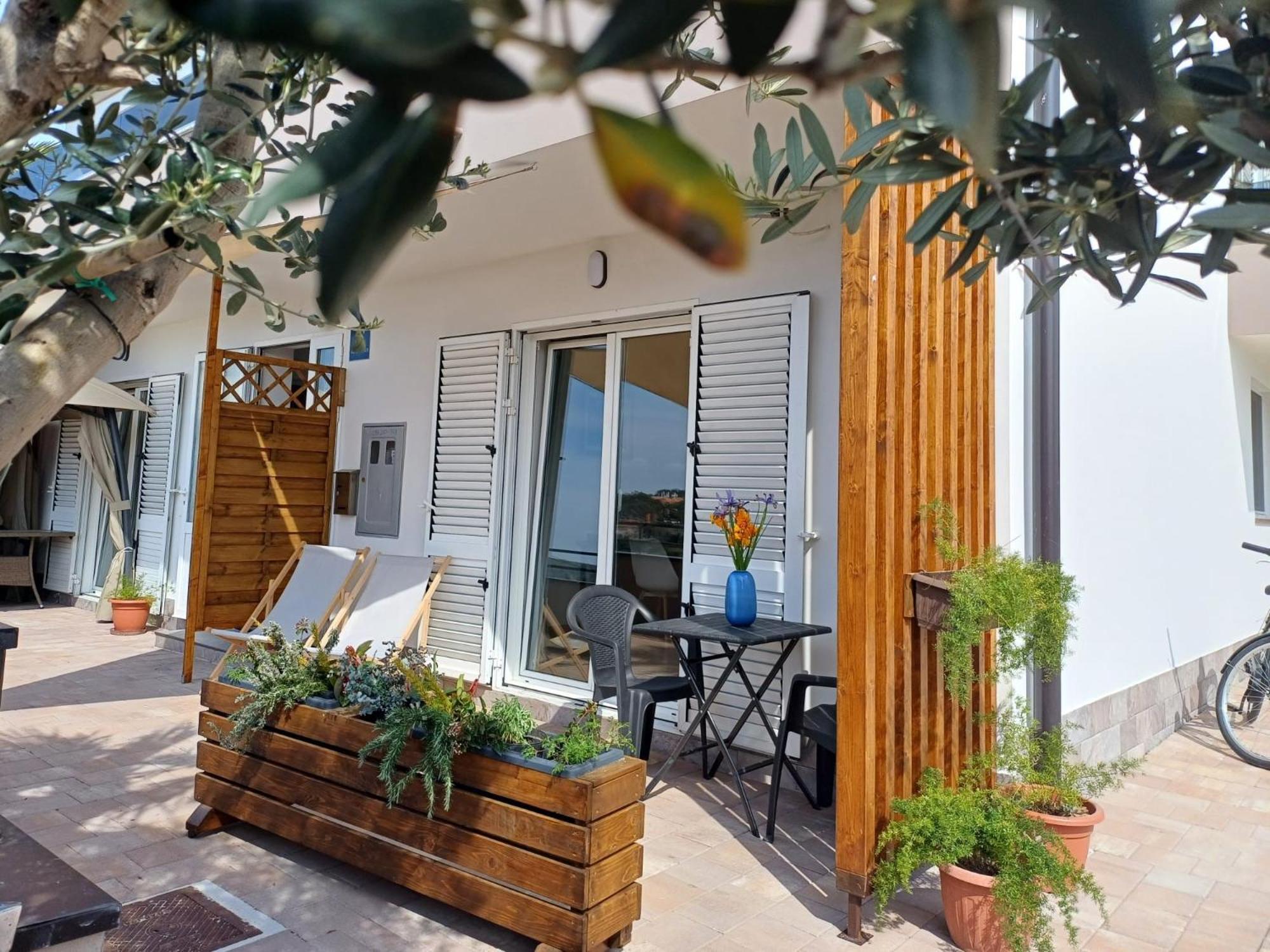 Apartments Jelka Banjol Εξωτερικό φωτογραφία